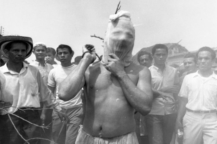 Los flagelantes de Santo Tomás. Una historia a blanco y negro sobre promesas y sacrificios