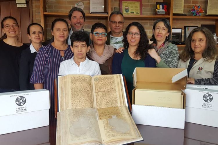 imagen de los ganadores del concurso restauremos nuestro patrimonio documental